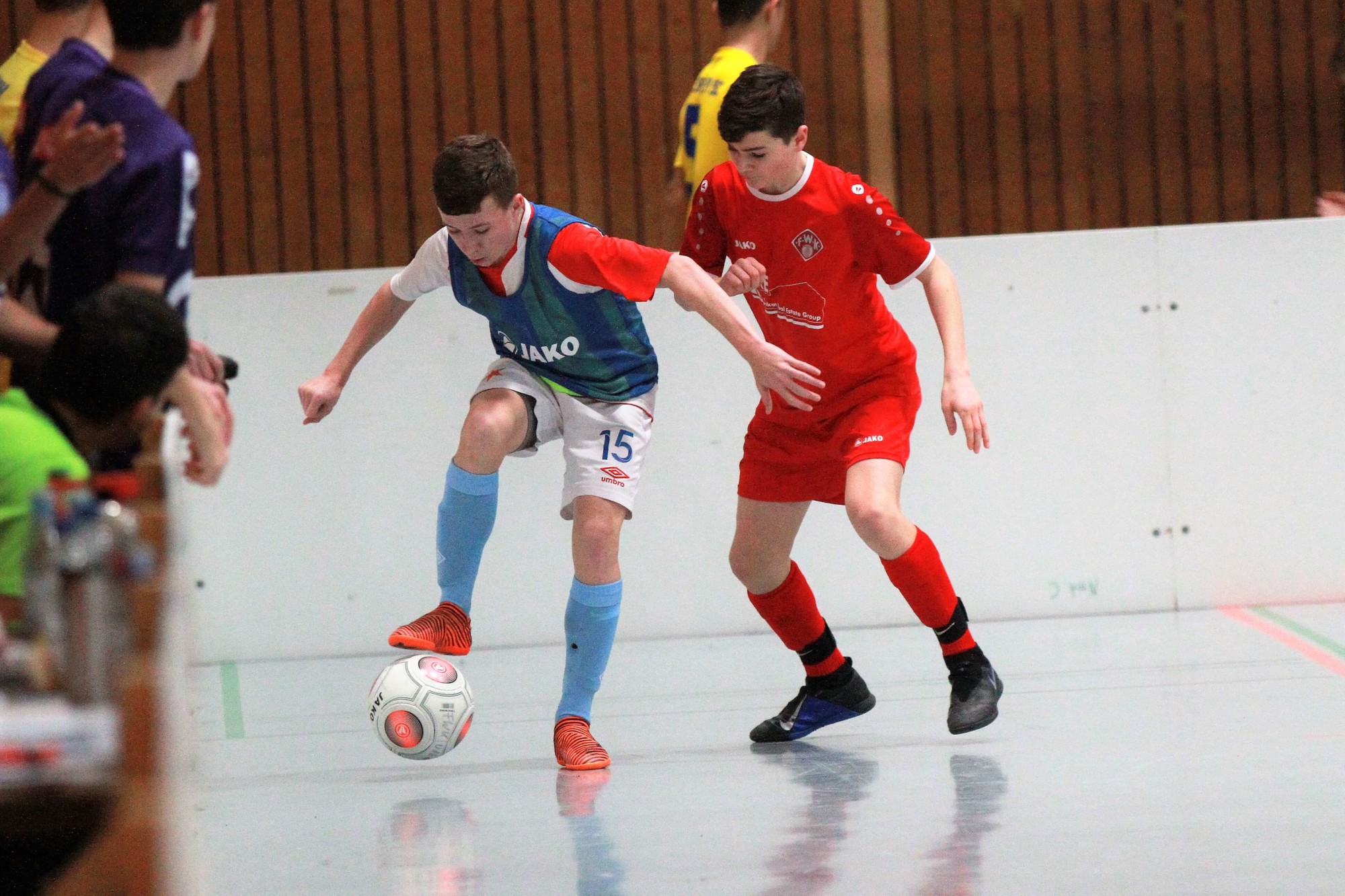 Der FC Augsburg Geht Als Sieger Aus Dem U15-Hallenturnier Hervor ...